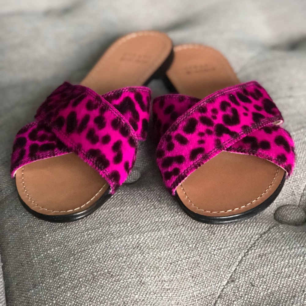 💕🖤Stuart Weitzman Cheetah Print  Sandals🖤💕